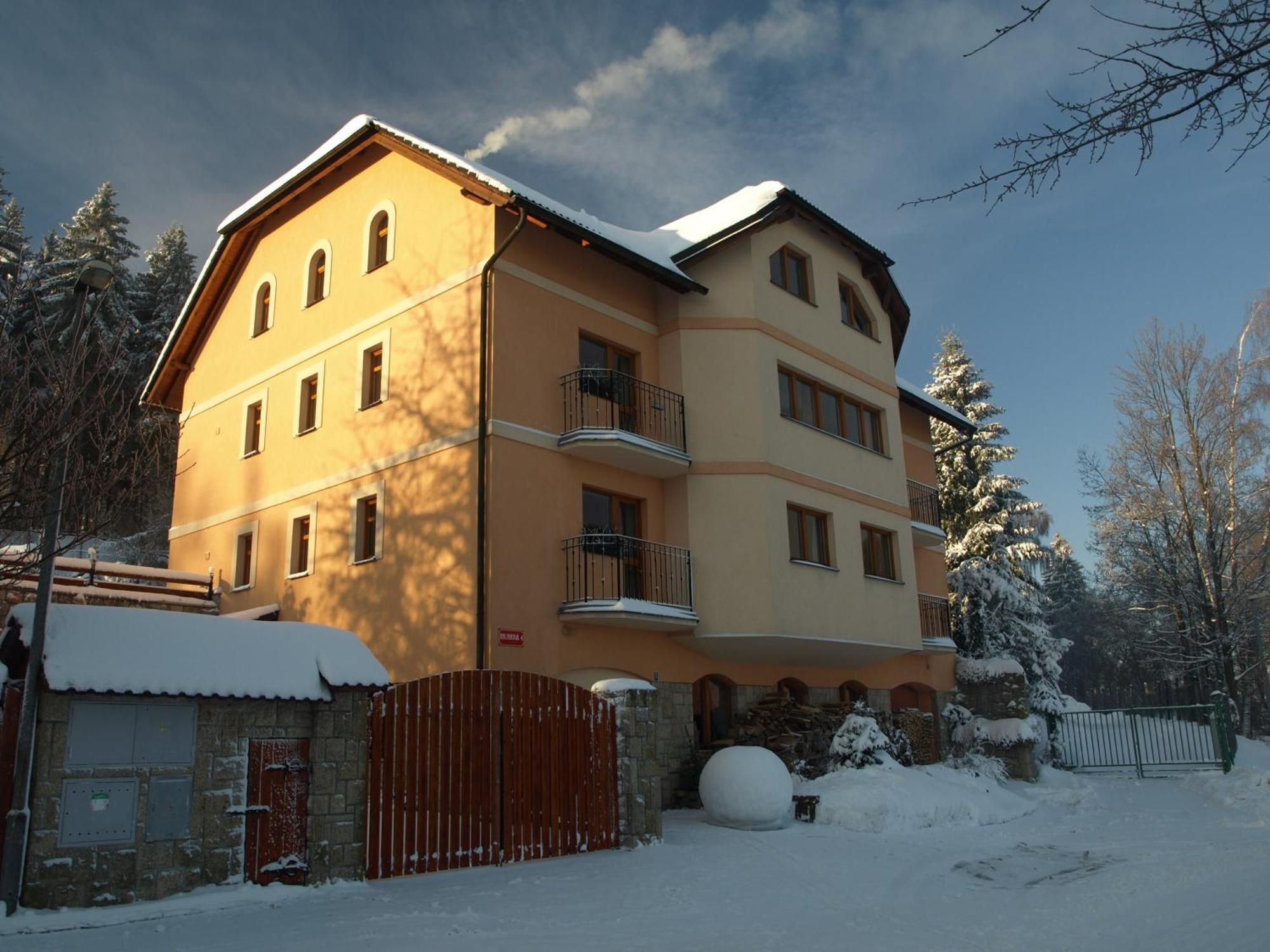 Pension Kral Яблонець-над-Нисою Екстер'єр фото